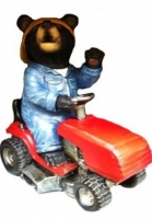 Фігура Ведмедик садівник на тракторі